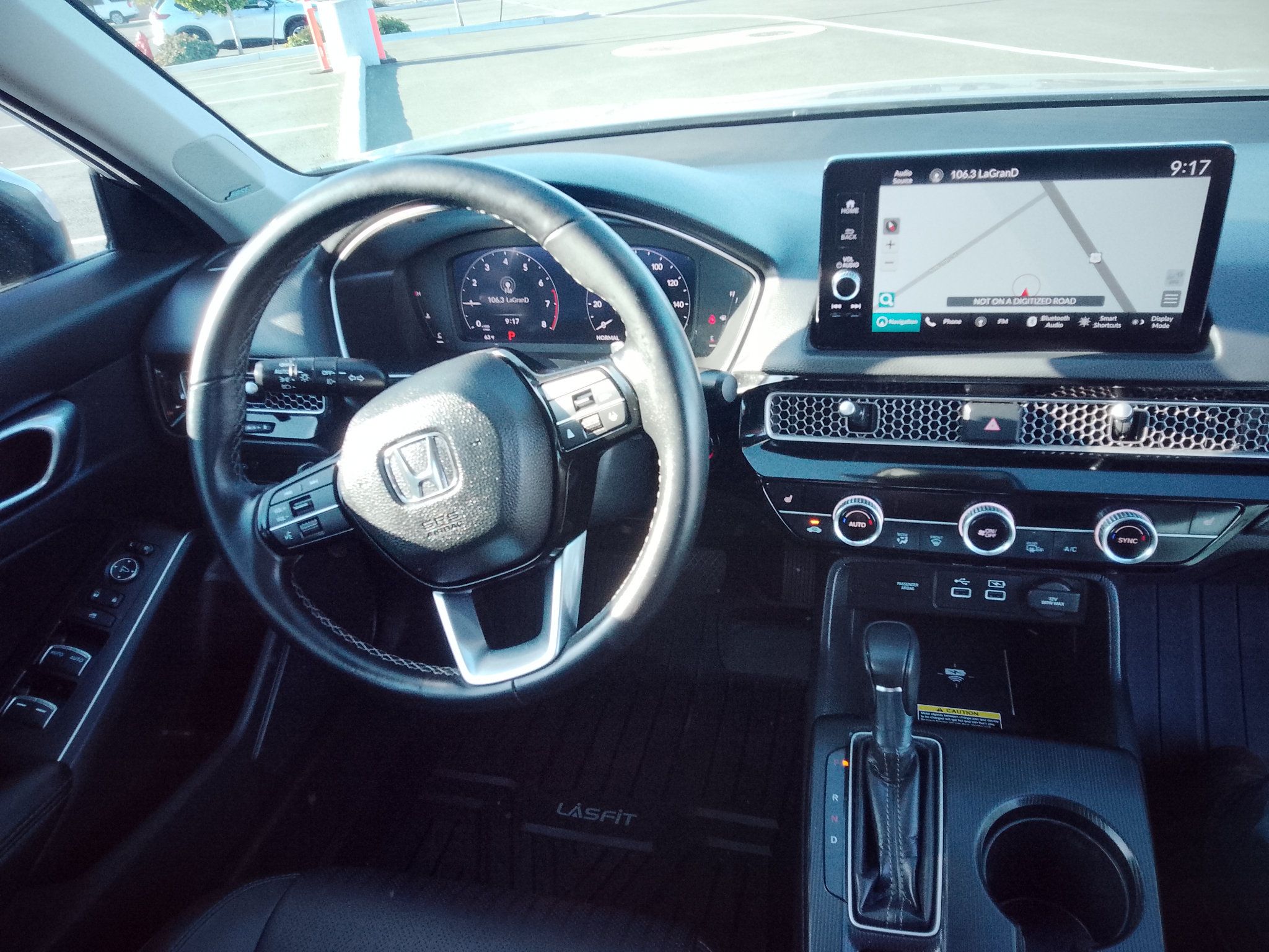 Used 2023 Honda Civic Touring image 13