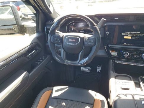 New 2026 GMC Sierra 2500 AT4 w/ Technology Package AWD/4WD image 15