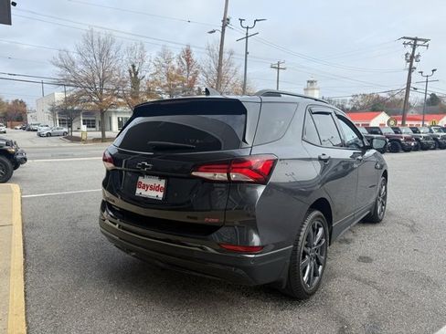 Used 2022 Chevrolet Equinox RS w/ LPO, Floor Liner Package image 18