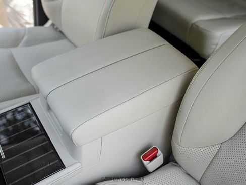 Used 2023 Lexus GX 460 Luxury w/ Sport Design Package AWD/4WD image 64