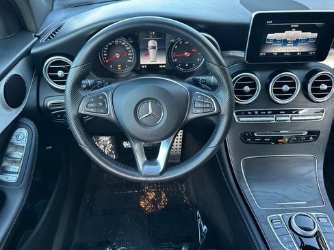 Used 2019 Mercedes-Benz GLC 300 4MATIC image 14