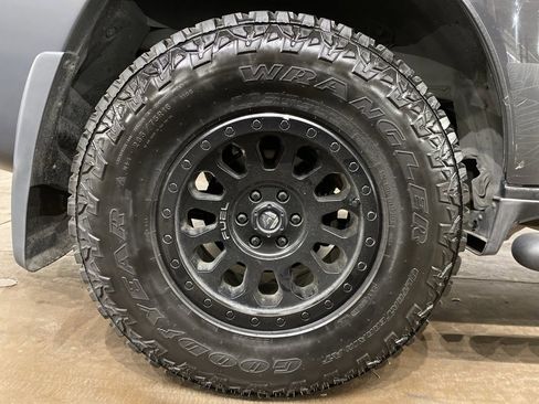 Used 2012 Nissan Xterra PRO-4X w/ Pro-4x Leather Pkg image 22