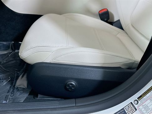New 2026 Mercedes-Benz C 300 4MATIC Sedan image 20
