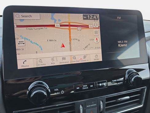 Used 2021 Nissan Armada Platinum w/ Captain's Chairs Package image 22