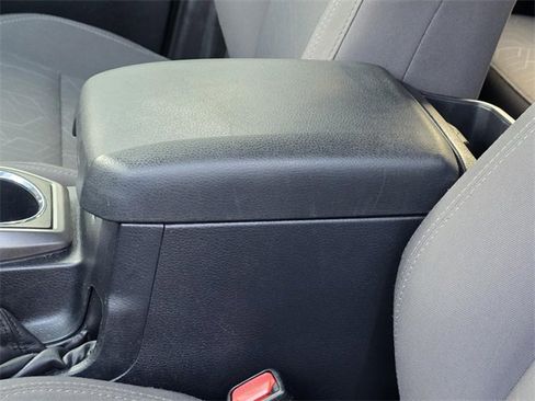 Used 2017 Toyota Tacoma TRD Off-Road image 8