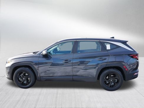 Used 2022 Hyundai Tucson SE image 4