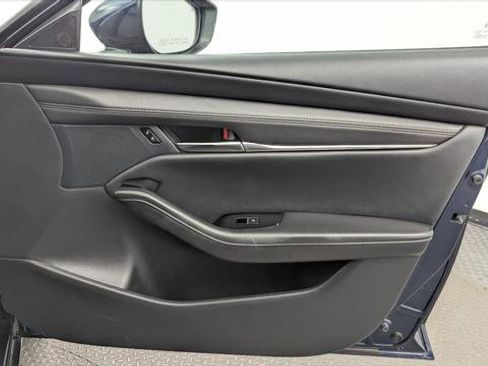 Used 2025 MAZDA MAZDA3 s FWD image 22