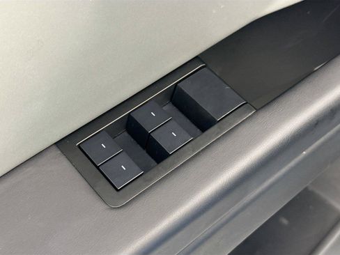 Used 2024 Tesla Cybertruck AWD Crew Cab image 24