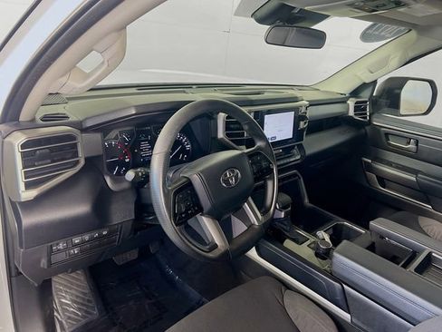 Used 2022 Toyota Tundra SR5 RWD image 11
