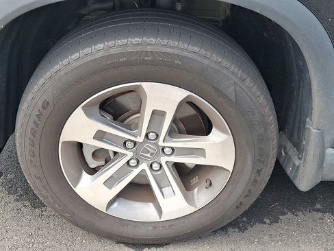 Used 2025 Honda Pilot EX-L image 4