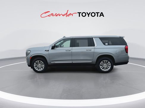 Used 2024 GMC Yukon XL SLT w/ SLT Luxury Package RWD image 5