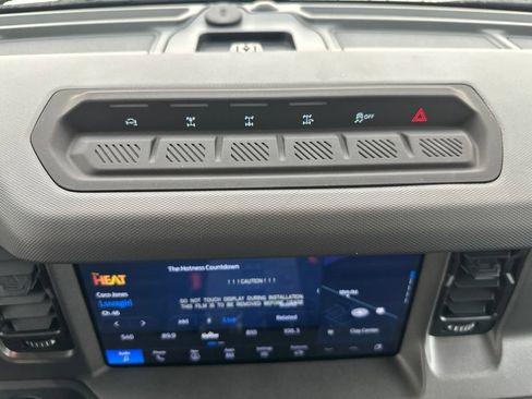 New 2026 Ford Bronco Badlands w/ Sasquatch Package AWD/4WD image 18