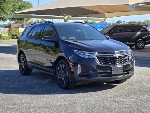 Used 2023 Chevrolet Equinox RS w/ RS Leather Package FWD image 2