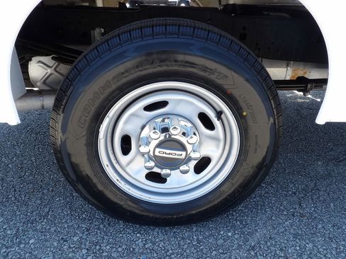 Used 2023 Ford F250 XL w/ XL Chrome Package AWD/4WD image 65