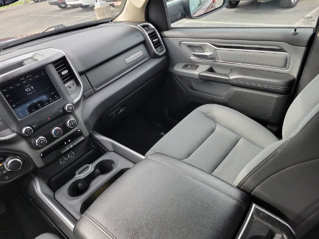 Used 2020 RAM 1500 Big Horn AWD/4WD image 11