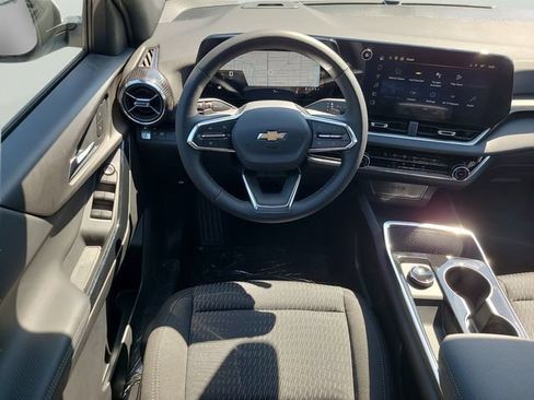 New 2026 Chevrolet Equinox LT w/ Safety and Technology Package FWD image 13