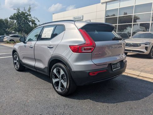Certified 2026 Volvo XC40 B5 Plus AWD/4WD image 4