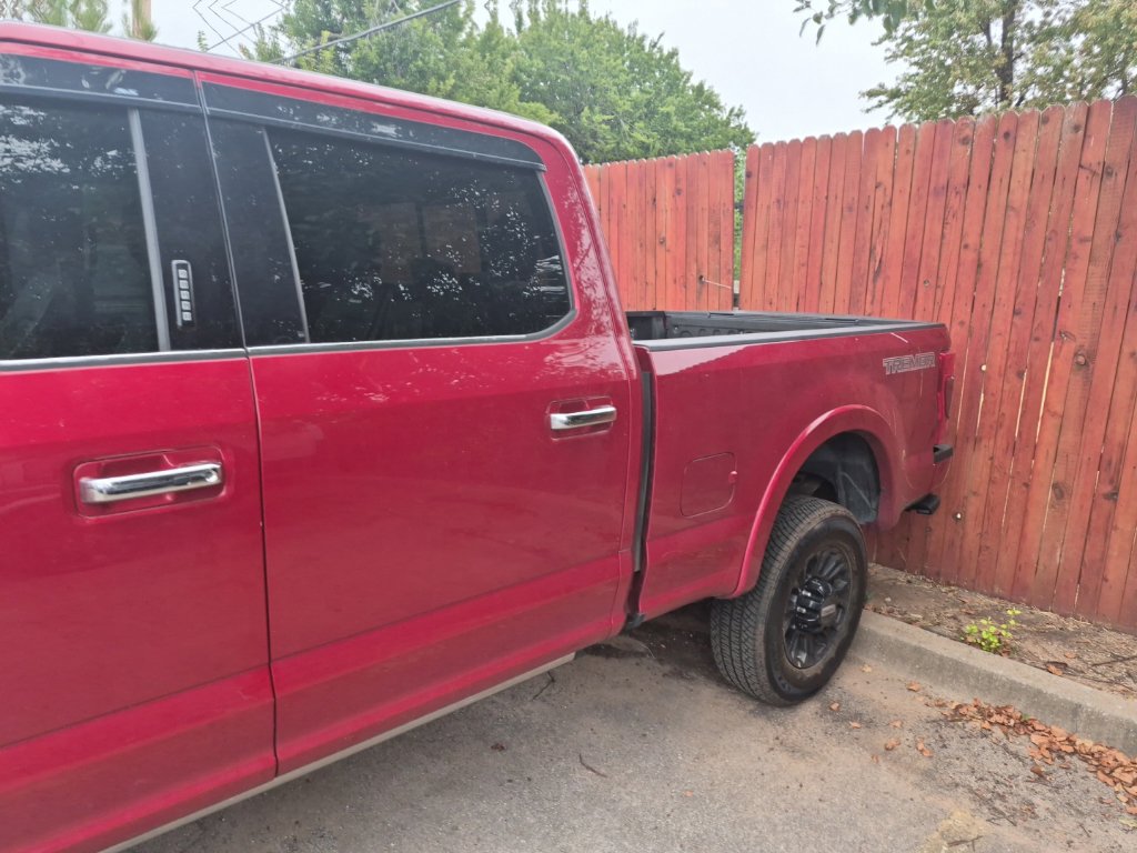 Used 2022 Ford F350 Platinum w/ Tremor Off-Road Package AWD/4WD image 8