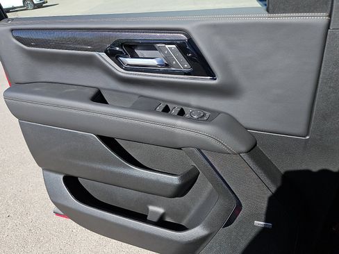 New 2026 GMC Yukon Elevation image 13