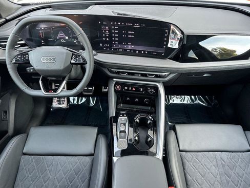 New 2025 Audi SQ5 Premium Plus image 12