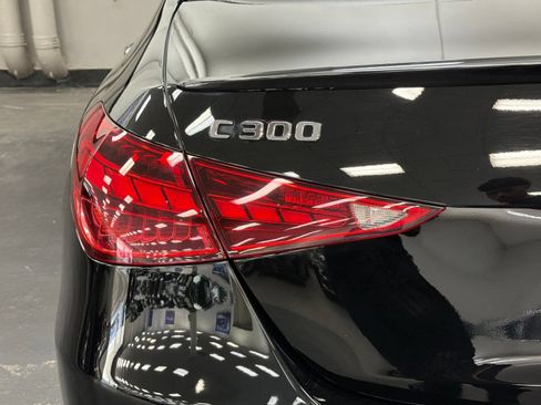 Used 2025 Mercedes-Benz C 300 Sedan image 15