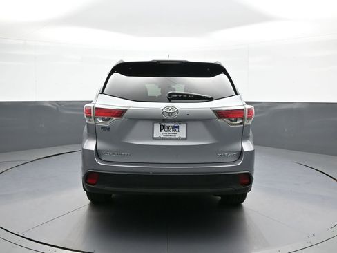 Certified 2016 Toyota Highlander XLE AWD/4WD image 7
