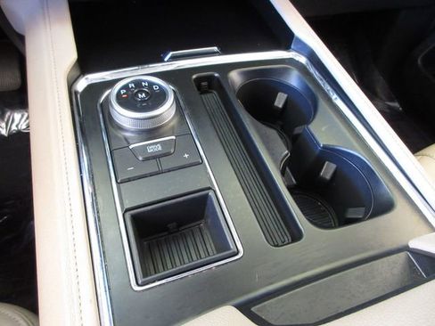 Certified 2024 Ford Expedition Max XLT image 20