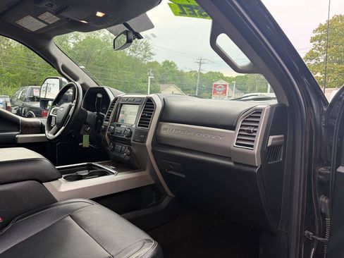 Used 2017 Ford F250 Lariat w/ Chrome Package AWD/4WD image 49