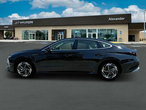 New 2025 Hyundai Sonata SEL image 3