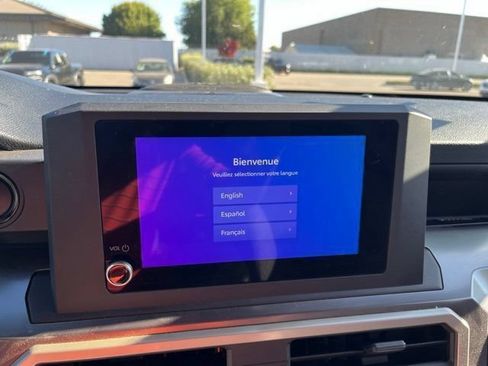 Used 2025 Toyota Tacoma SR5 w/ SR5 Upgrade Package AWD/4WD image 14