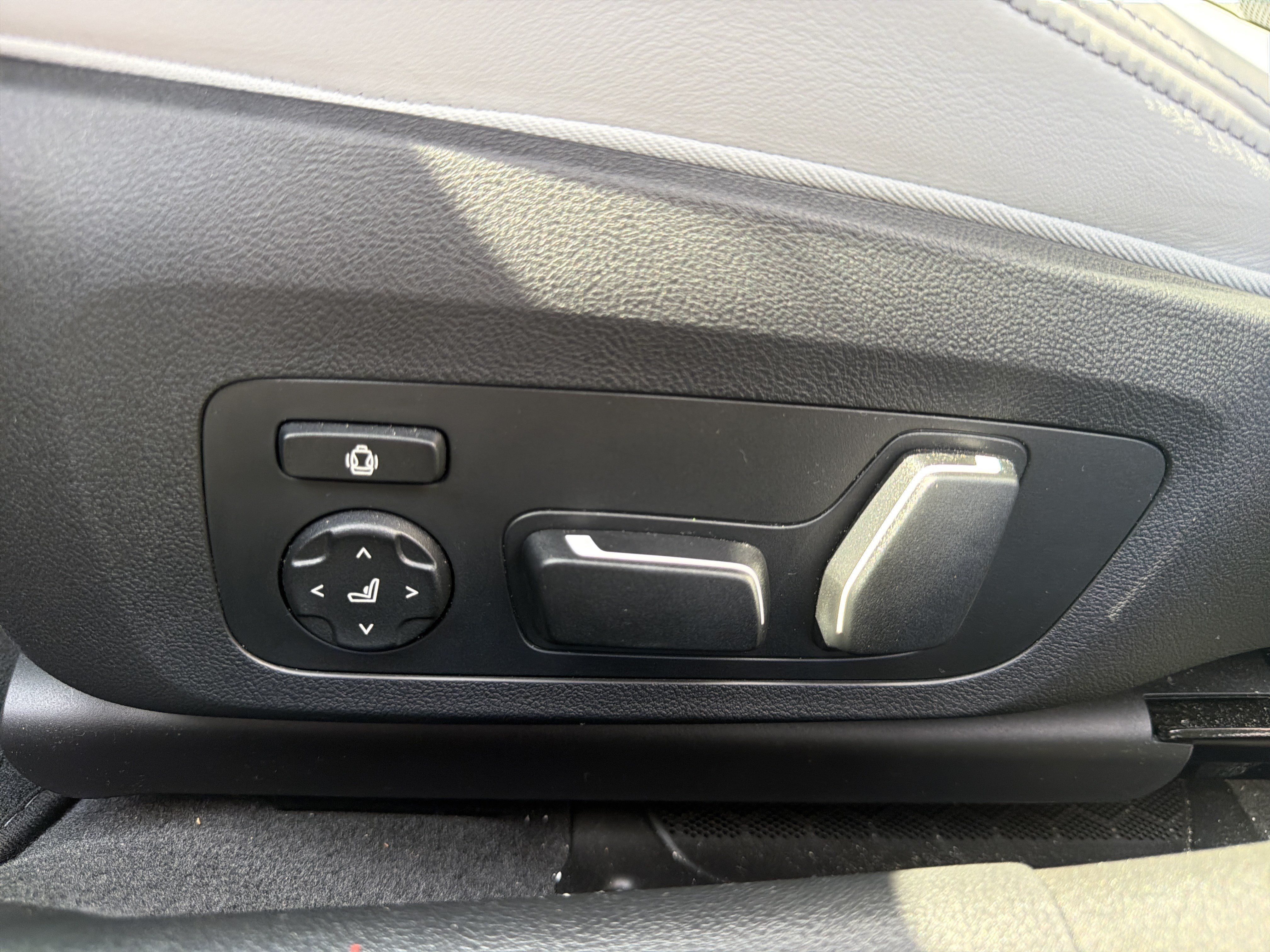 Used 2026 BMW M3 RWD image 16