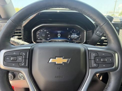 Used 2023 Chevrolet Silverado 1500 LT AWD/4WD image 33