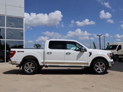 Used 2022 Ford F150 Lariat w/ Max Trailer Tow Package AWD/4WD image 4