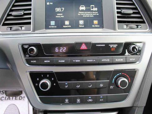 Used 2016 Hyundai Sonata SE FWD image 20