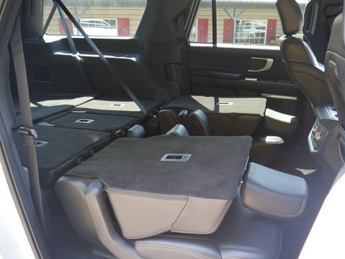 Certified 2025 Ford Expedition Max Platinum w/ Stealth Appearance Package AWD/4WD image 33