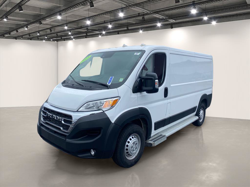 Used 2025 RAM ProMaster 2500 w/ U-Haul Equipment Group FWD image 3