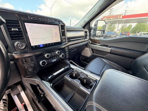 Used 2023 Ford F250 Lariat w/ Lariat Ultimate Package AWD/4WD image 35