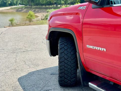 Used 2015 GMC Sierra 1500 SLE w/ SLE Value Package AWD/4WD image 11