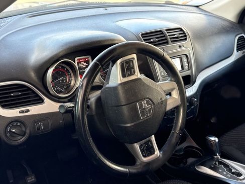 Used 2018 Dodge Journey SE w/ Popular Equipment Group image 7