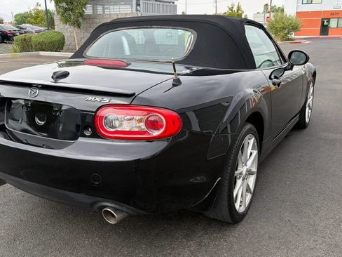 Used 2009 MAZDA MX-5 Miata Grand Touring w/ Premium Pkg RWD image 5