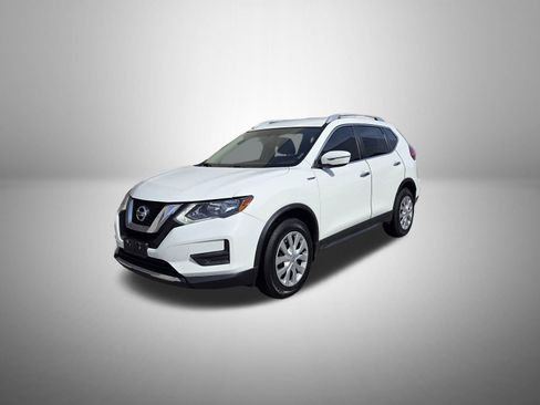 Used 2017 Nissan Rogue S w/ S Appearance Package image 1
