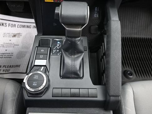 Used 2024 Toyota Tacoma SR5 AWD/4WD image 13