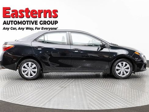 Used 2016 Toyota Corolla LE FWD image 4