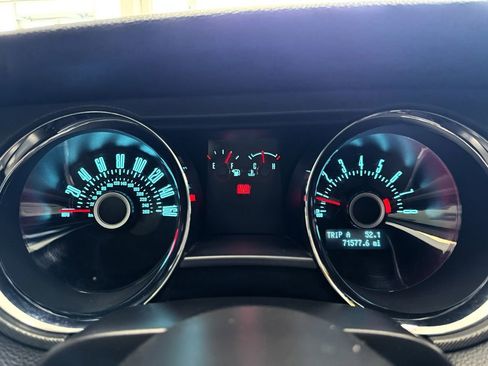 Used 2013 Ford Mustang GT image 29