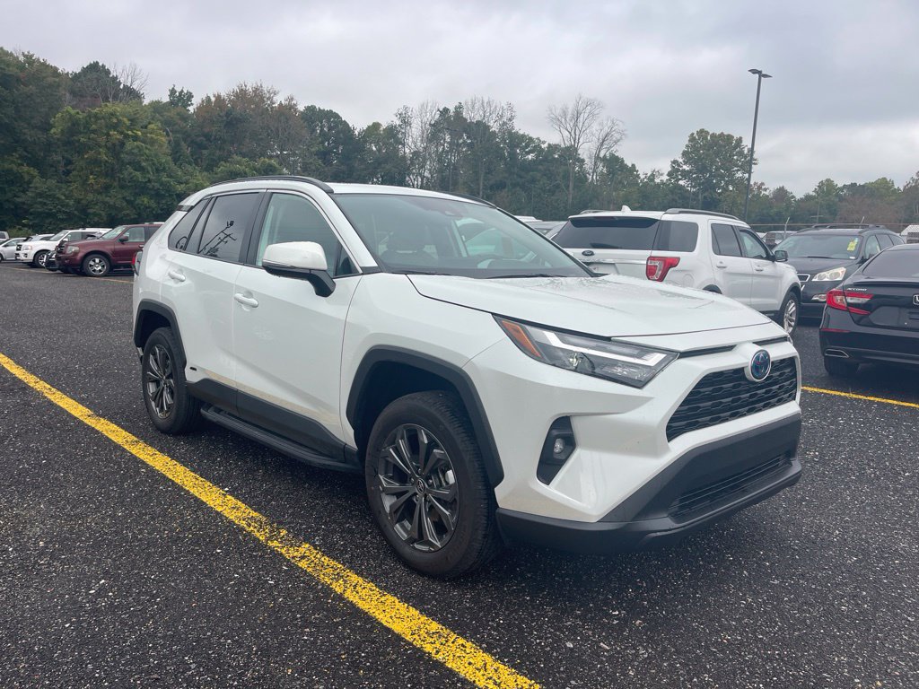 Used 2024 Toyota RAV4 XLE Premium w/ Weather Package AWD/4WD image 7