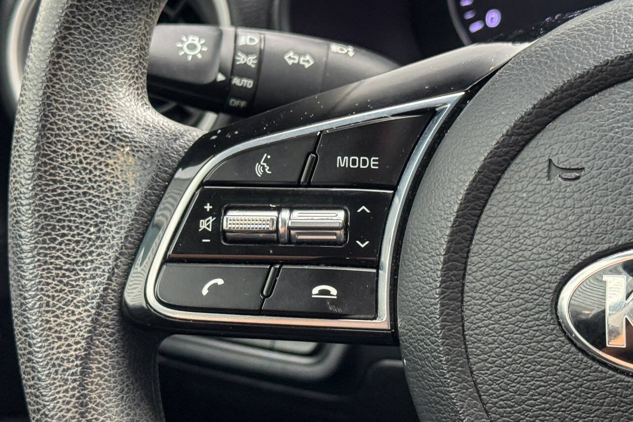 Used 2019 Kia Forte LXS FWD image 19