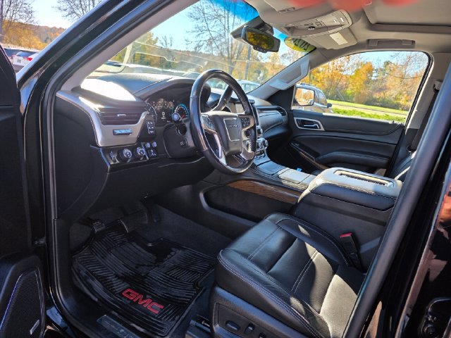 Used 2020 GMC Yukon Denali w/ Open Road Package AWD/4WD image 15