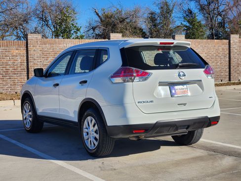Used 2016 Nissan Rogue S image 8