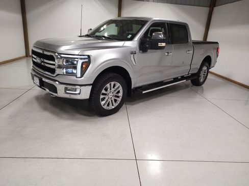 Used 2024 Ford F150 Lariat w/ Bed Utility Package AWD/4WD image 3