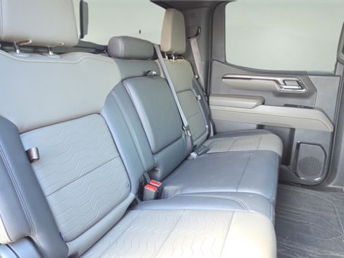 Used 2023 Chevrolet Silverado 1500 ZR2 w/ Technology Package AWD/4WD image 20